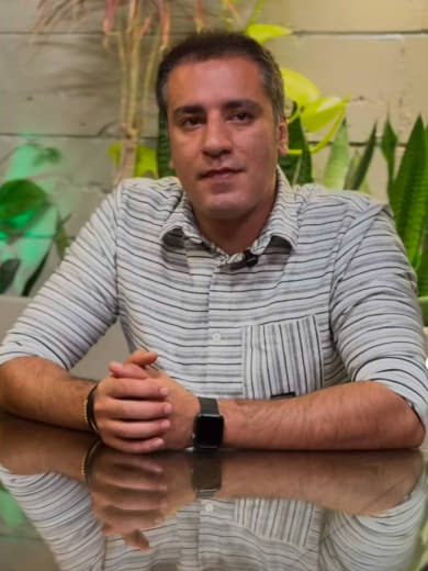 مجید دانشخواه