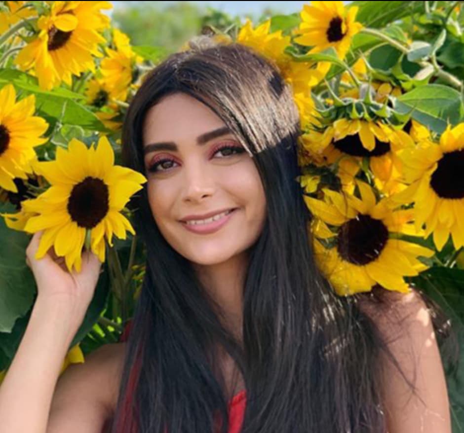 دلارام داداشنژاد