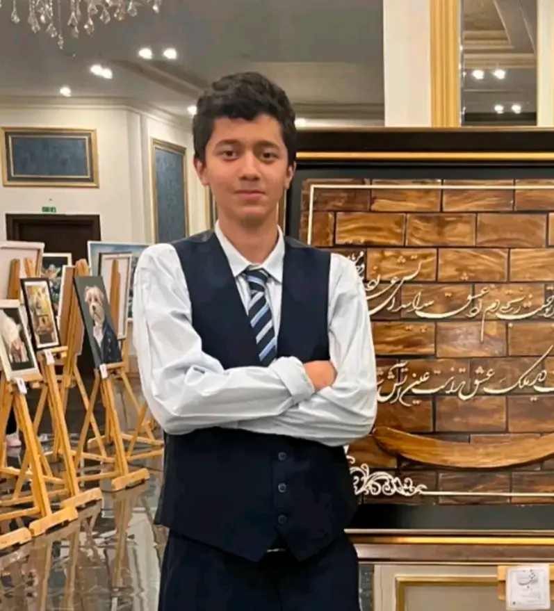 سینا اشگبوسی